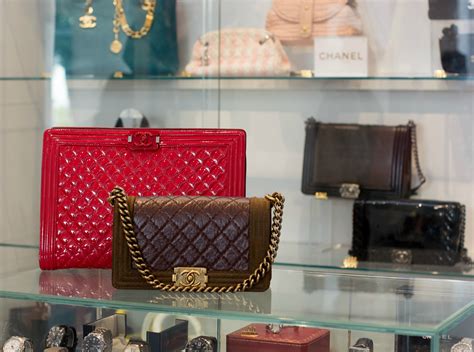 Buy Second Hand Luxury Bags in Dubai .